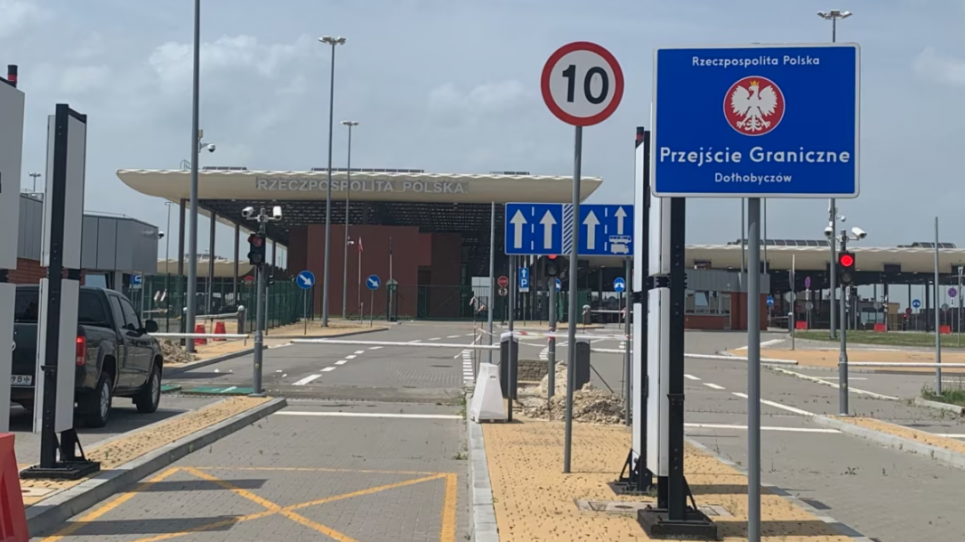 У Польщі КПП на кордоні зробили критичною інфраструктурою, щоб більше не блокували ФОТО: КПП на кордоні з Польщею / Польське радіо