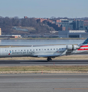 Фото: ілюстративне, пасажирський літак Bombardier CRJ700 / The Wall Street Journal