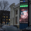 Символічний годинник, встановлений біля Вільнюського Музею енергетики та техніки Литви, відраховує останні хвилини до енергетичної незалежності трьох балтійських країн, 4 лютого 2025 року. Фото: Mindaugas Kulbis/AP