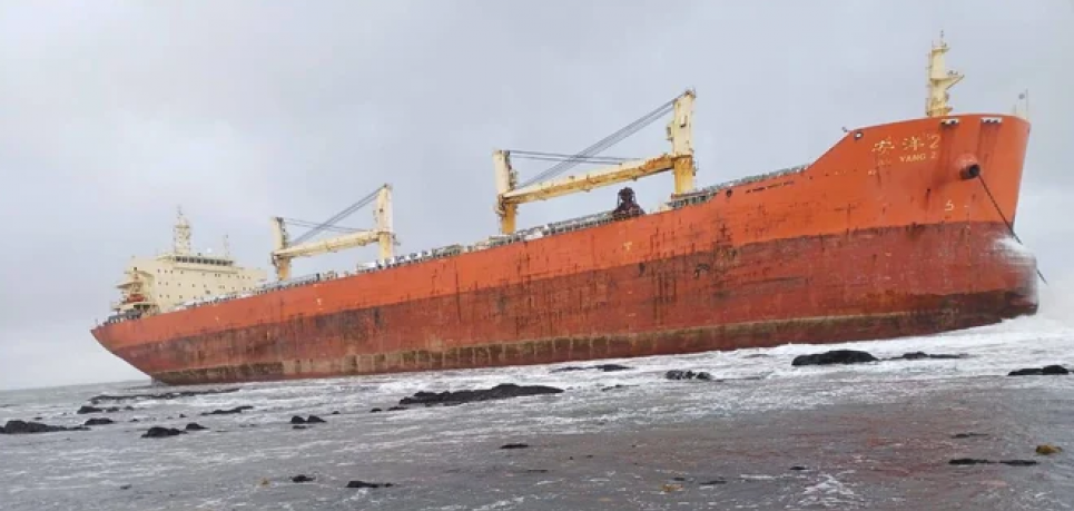 Два судна с нефтепродуктами потерпели крушение в российских водах Аварии судов с нефтепродуктами в российских водах