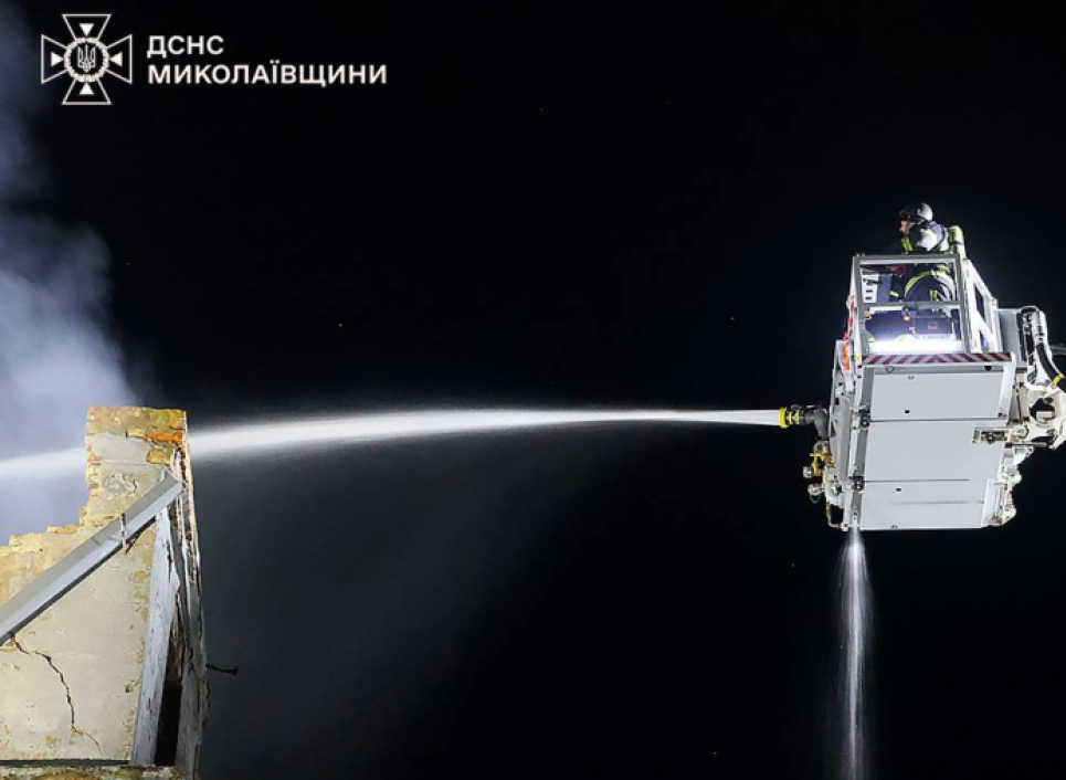 Росія атакувала Миколаївську ТЕЦ: 46 тисяч абонентів залишились без тепла під час морозів Атака на Миколаївську ТЕЦ: місто частково без опалення через обстріл. Фото: ДСНС Миколаївщини