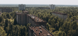 Пенсіонери із зони радіаційного забруднення отримуватимуть щомісячну доплату Доплати чорнобильцям у 2025 році: розмір та умови отримання. Фото: Наташа Iщенко
