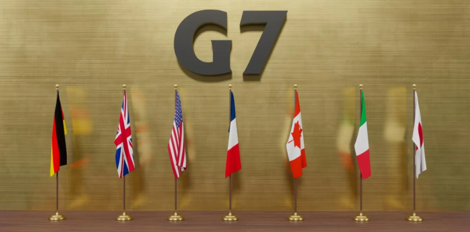 G7 смягчает риторику: страны отказываются от идеи ужесточения ценового потолка на российскую нефть G7 отказывается от ужесточения санкций на нефть РФ. Фото: ua.depositphotos.com
