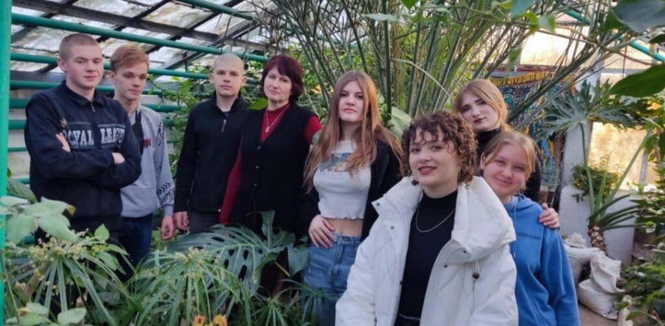 Экологический оазис для юных исследователей: теплицы центра творчества выращивают экзотику и знания Уникальные теплицы экологического центра творчества: от экзотических фруктов до исследовательских проектов для детей