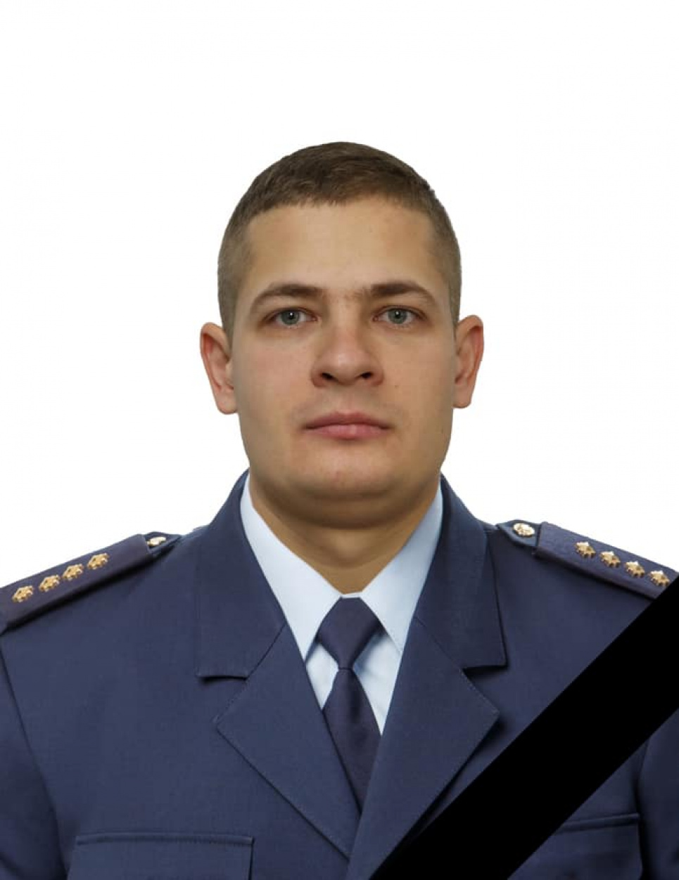 Трагедія на Черкащині: під час гасіння пожежі загинув 28-річний капітан ДСНС Трагедія на Черкащині: під час гасіння пожежі загинув 28-річний капітан ДСНС