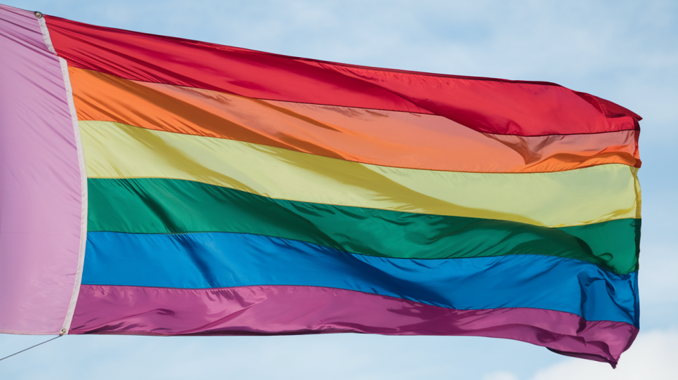 Може призвести до затримання чи навіть депортації: у Європі змінили рекомендації транс-людям щодо в'їзду до США Зображення згенеровано ШІ