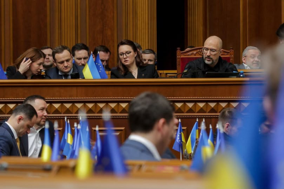 Юлия Свириденко: новая редакция соглашения от США – рабочая версия, ее дорабатывает Кабмин Фото: члены Кабинета министров Украины в сессионном зале ВРУ / facebook / yulia.svyrydenko
