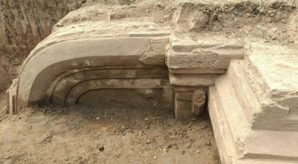 Землетруси в М'янмі відкрили руїни ймовірного "водного палацу" Знахідка після землетрусів: у М'янмі виявили палац династії Конбаун. Фото: Department of Archaeology and National Museum / Facebook
