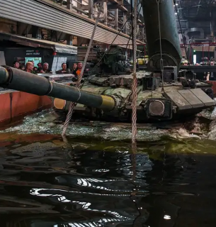 Виробництво танків на «Уралвагонзаводі», жовтень 2018 року. Фото: Donat Sorokin/Tass/dpa/picture alliance