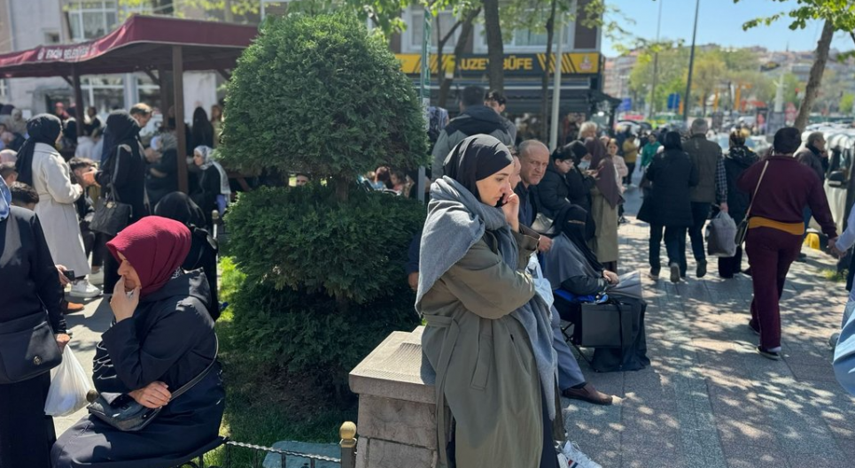 В Турции произошло мощное землетрясение магнитудой 6,2 Землетрясение в Стамбуле: сильные толчки всколыхнули турецкий город. Фото: Getty Images/Islam Yakut /Anadolu