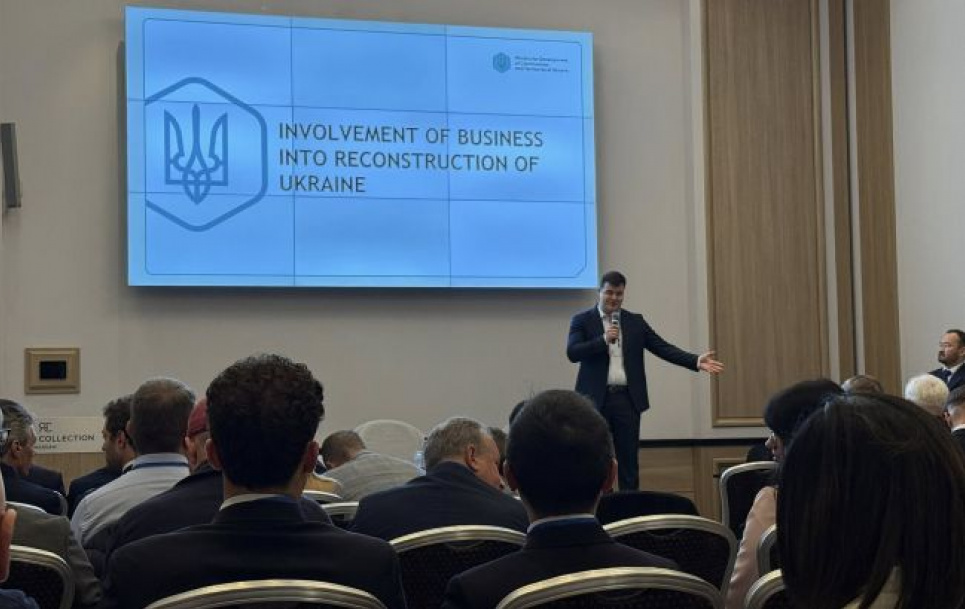 Українського експерта не пустили на конференцію щодо концесії порту Чорноморськ у Варшаві Українського експерта не пустили на інвестиційну конференцію щодо порту Чорноморськ