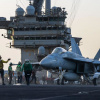 Потеря истребителя: В ВМС США расследуют инцидент на авианосце в Красном море. Фото: US Navy