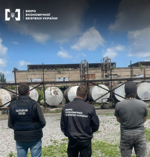 Підпільний нафтозавод у Кривому Розі виробляв тонни фальсифікату Фото БЕБ