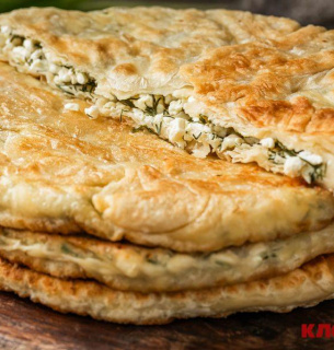 Секреты приготовления вкусной плачинды с сыром и зеленью Секреты приготовления вкусной плачинды с сыром и зеленью