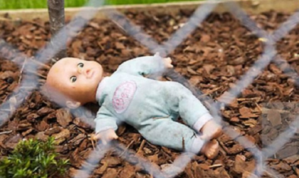 У Калуші мати закатувала 3-річну доньку, намагаючись "вигнати духів" У Калуші мати вбила 3-річну доньку, "виганяючи духів"