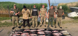 В Одесской области выявлен факт грубого нарушения правил рыболовства на озере Китай 