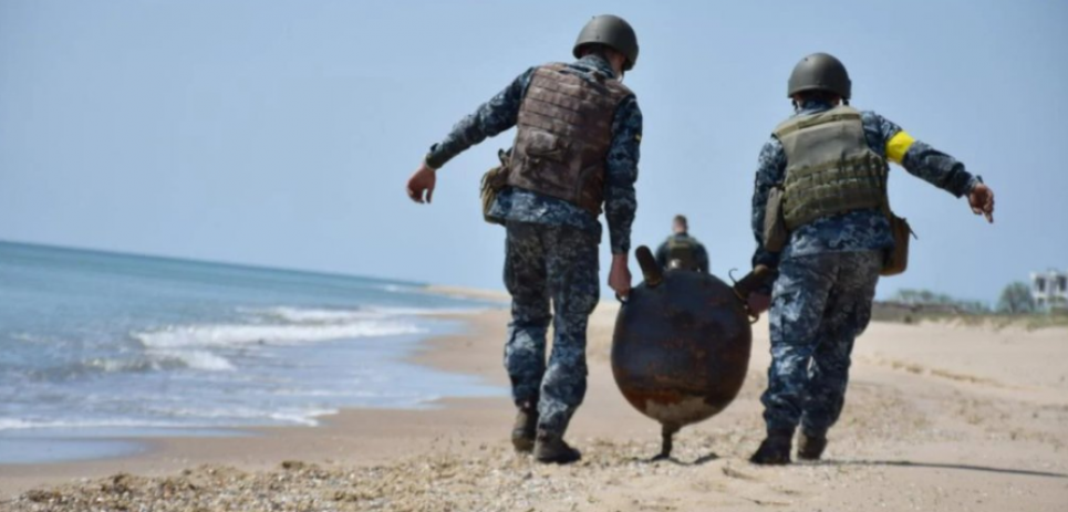 Вчені фіксують у Чорному морі небезпечний рівень тринітротолуолу Тринітротолуол у Чорному морі: екологічні наслідки війни