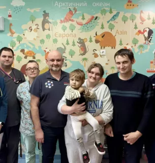 Папина печень для сына: в Охматдете спасли 3-летнего Богдана, которому еще предстоит операция на сердце В Охматдете пересадили печень 3-летнему мальчику с пороком сердца