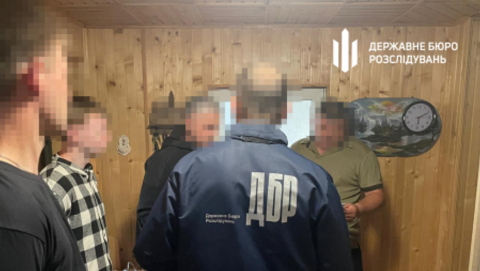 Незаконні рубки на Львівщині: ДБР повідомило про підозру посадовцям лісгоспу Фото: Державне бюро розслідувань