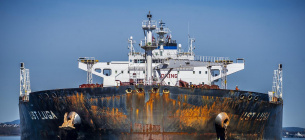 Танкер с российской нефтью у берегов Норвегии. Источник фото: via Reuters

