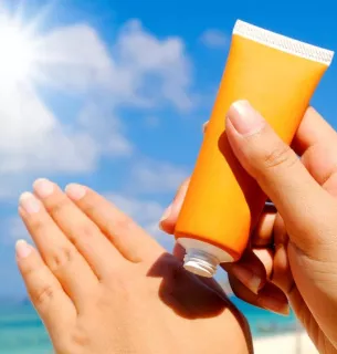 Сонцезахист чи загроза? Що відомо про зв’язок між SPF і раком Фото: Scmp.com
