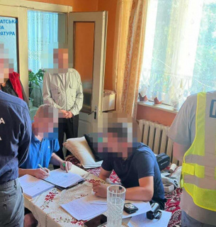 На Драгобраті чоловік незаконно заволодів 2 гектарами землі біля підйомника На Драгобраті викрили шахрайську схему із землею на 12,5 млн грн