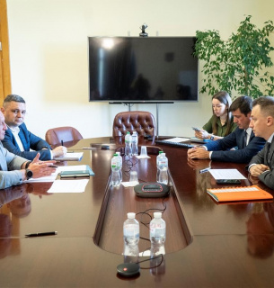 Уряд прискорить реформу зрошення для ефективної роботи аграріїв Уряд прискорить реформу зрошення для ефективної роботи аграріїв
