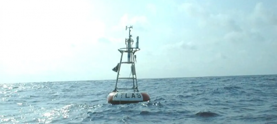 Що знаходиться на координатах 0° широти та 0° довготи Фото: National Data Buoy Center
