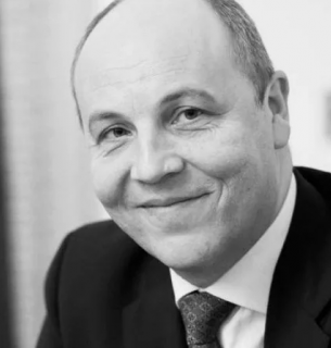 У Львові застрелили екс-спікера Верховної Ради Андрія Парубія Вбивство Андрія Парубія у Львові — екс-спікера ВР застрелено. Фото: Юлія Свириденко / Telegram