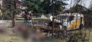 Наслідки удару КАБа на пенсіонерів у Донецькій області. / © Telegram начальника Донецької ОВА Вадима Філашкіна
