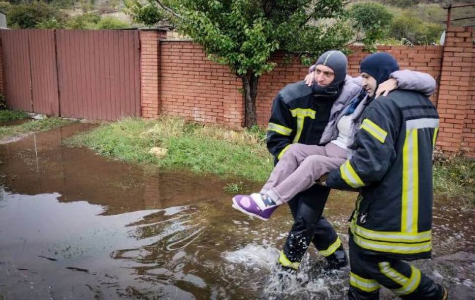 Потоп в Одесі: потужна злива накоїла лиха