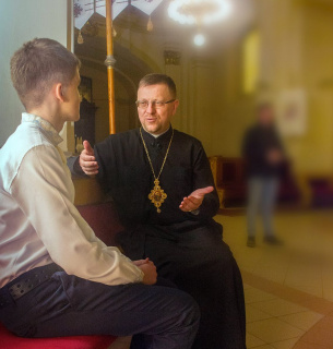 Священник із Тернопільщини розробив мобільний додаток «Моя Сповідь» Фото ілюстративне
