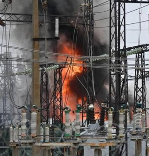 Володимир Зеленський повідомив про рішення щодо захисту енергетики Зруйнована ТЕС. Фото з відкритих джерел