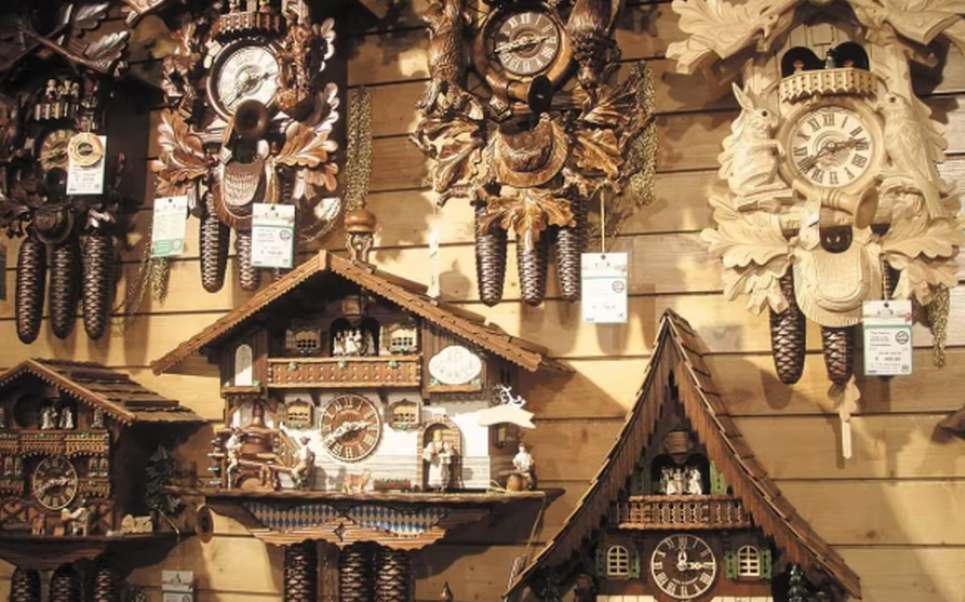 Виробники годинників із зозулею прагнуть отримати статус культурної спадщини ЮНЕСКО  Годинник із зозулею