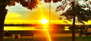 Осінній Кременчук: Золотаво-багряний вибух кольорів у Придніпровському парку та на набережній. Фото: Анатолій Сербін