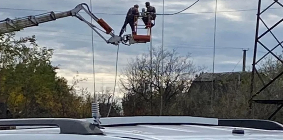 Новое перемирие: на ЗАЭС восстанавливают важную линию электропередач для предотвращения ядерной аварии