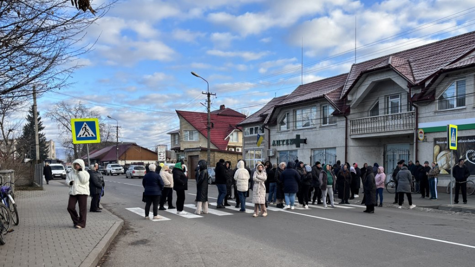 Спалах Гепатиту А в Ізі: Карантин та перекриття дороги