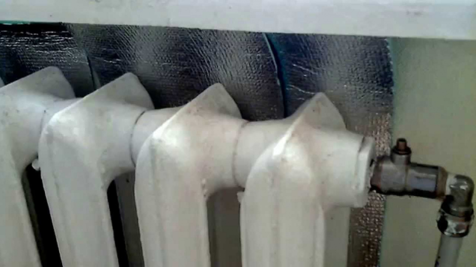 Фольга за батареєю: як зменшити тепловтрати на 15% та економити на опаленні