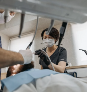 Стоматологічний туризм у Львові: які послуги обирають найчастіше?