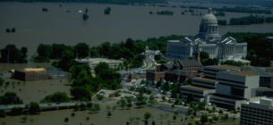 Пожизненный срок за наводнение: как криминальное прошлое Джеймса Скотта и косвенные доказательства привели к его осуждению за прорыв дамбы на Миссисипи.