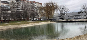 Львів: озеро на вул. Панча завершують наповнювати водою