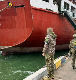 В Одесі заарештували судно 'тіньового' флоту РФ за вивіз зерна