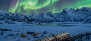 Норвегія презентувала внноваційний панорамний поїзд для спостереження за Північним сяйвом