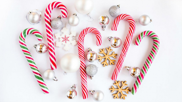 День цукерки тростинки 26 грудня: історія, символізм та цікаві факти про різдвяний льодяник