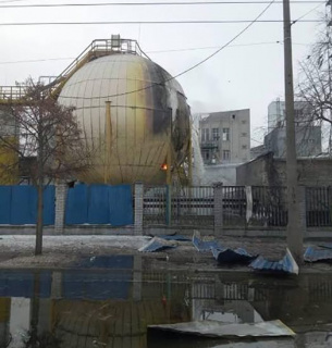 У Дніпрі через атаку дронів розлилося 300 тонн олії: Набережна перекрита