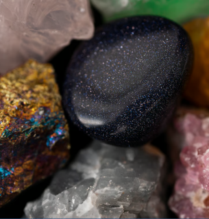 День старого каміння 2026: історія свята, цікаві факти та геологія. Фото: Freepik