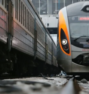 Затримки поїздів «Укрзалізниці» 9 січня 2026 року: актуальний перелік. Фото: УНІАН
