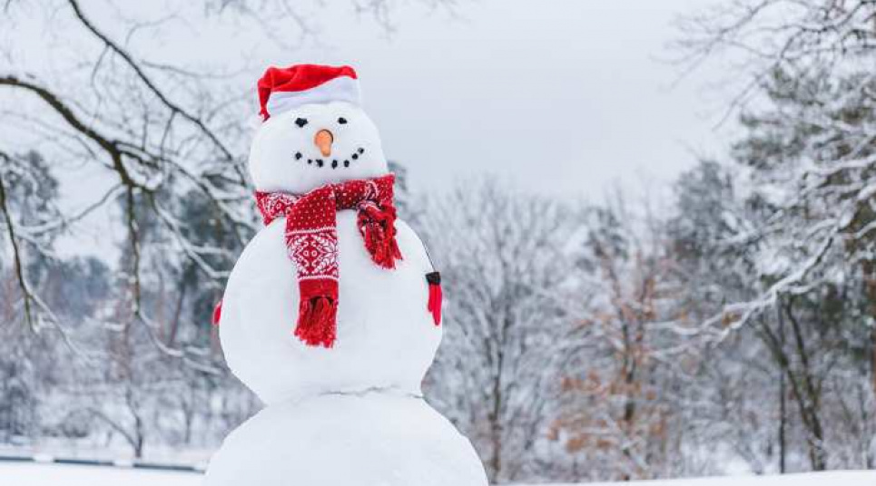 Ліплення сніговика як заміна тренуванню
