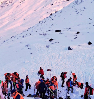 8 лижників загинули під лавинами 17 січня