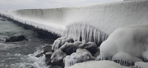 Крижане мистецтво природи: чому замерзання Чорного моря в Одесі — це добре для екології